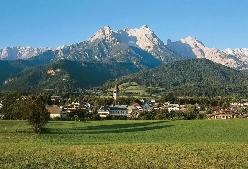 ホテル Berghof