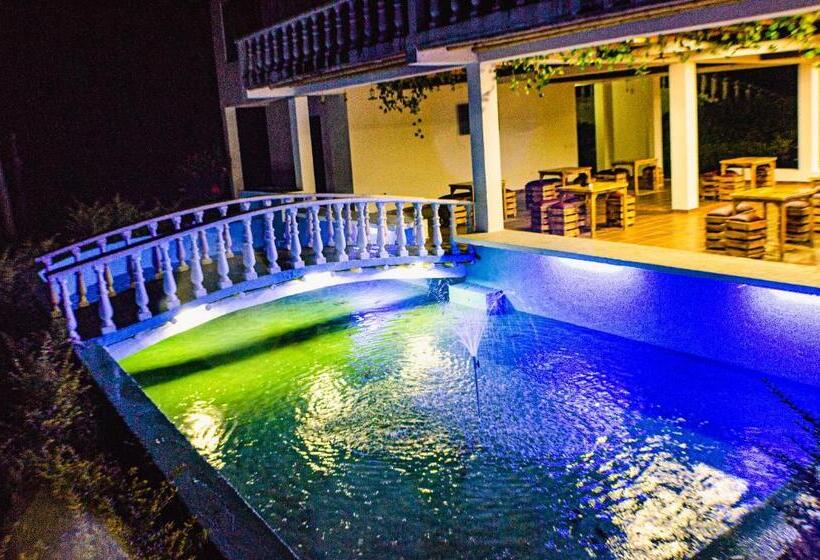 فندق Esmeralda Entre Montañas