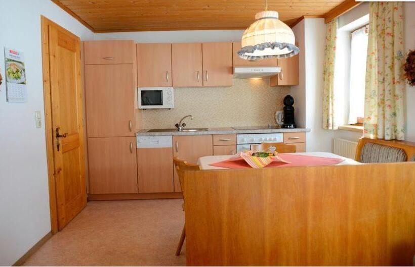 פנסיון Gastehaus Wolf