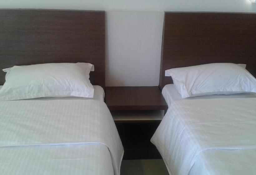 펜션 Swiss Cottage