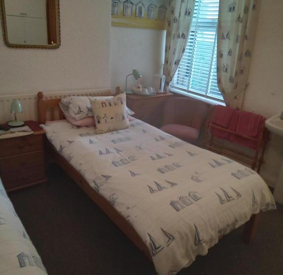 تختخواب و صبحانه Applebys Guest House