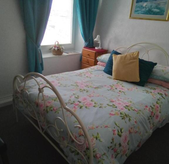 تختخواب و صبحانه Applebys Guest House