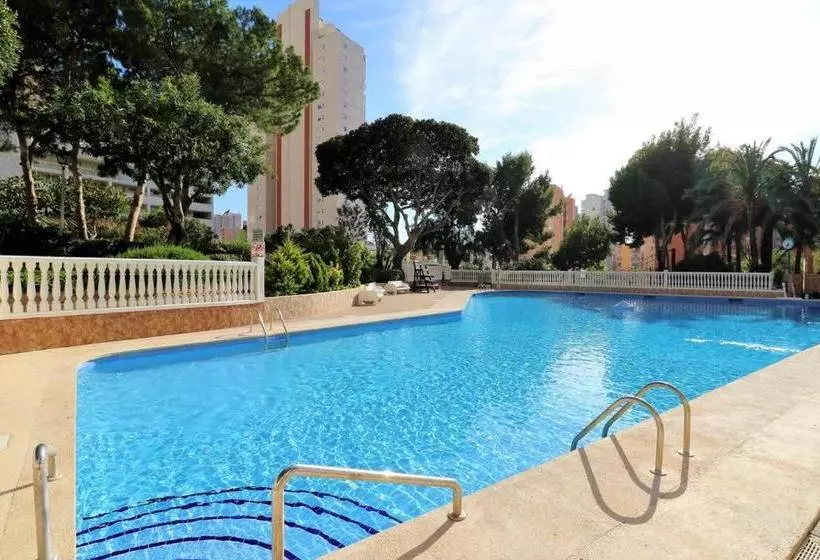 Epic Apartment With Stunning Gardens & Pool Wifi And Aircon