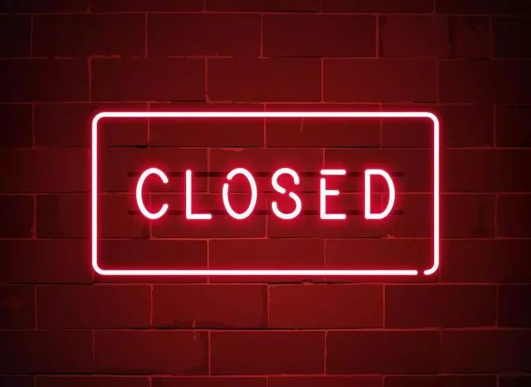 Epic Apartment With Stunning Gardens & Pool Wifi And Aircon