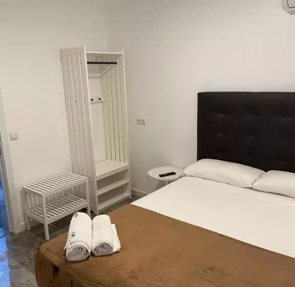 Hostal Alaska