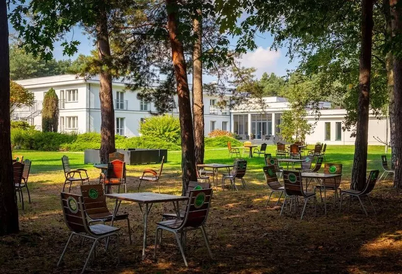 فندق فئة نجمة واحدة Perła Leśna Nadarzyn