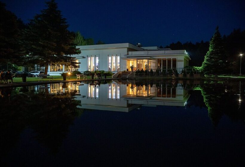 فندق فئة نجمة واحدة Perła Leśna Nadarzyn