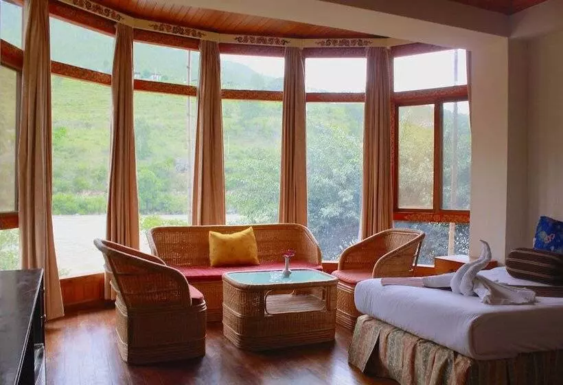 هتل Damchen Resort