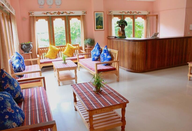 هتل Damchen Resort