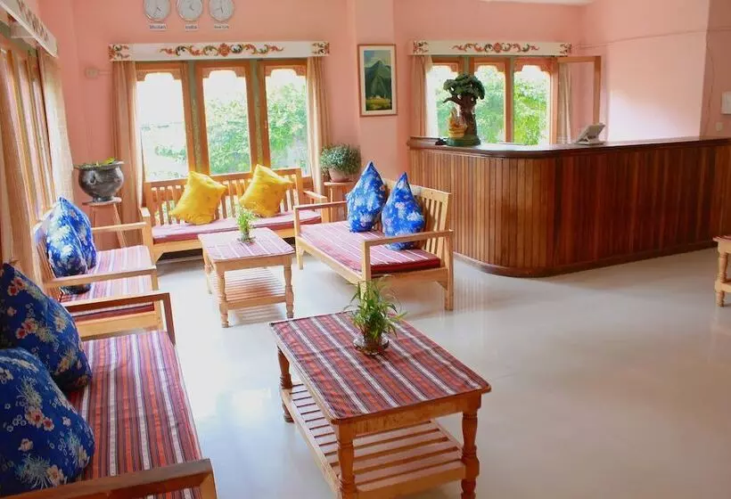 هتل Damchen Resort