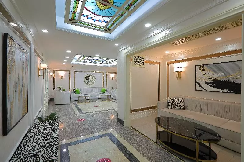 هتل Ganjali Plaza