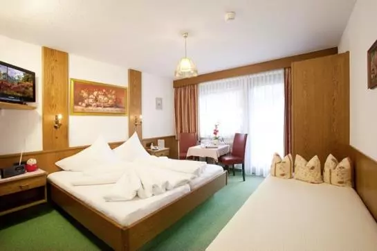 ホテル Gästeheim Prantl