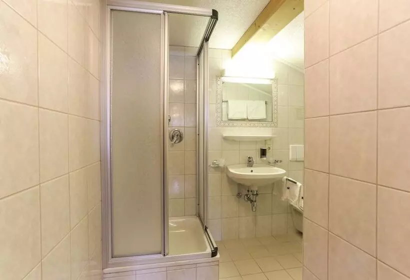 هتل Gasthof Liesele Sonne