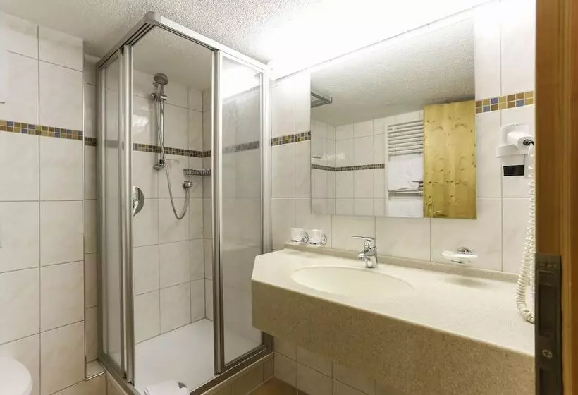 هتل Gasthof Liesele Sonne