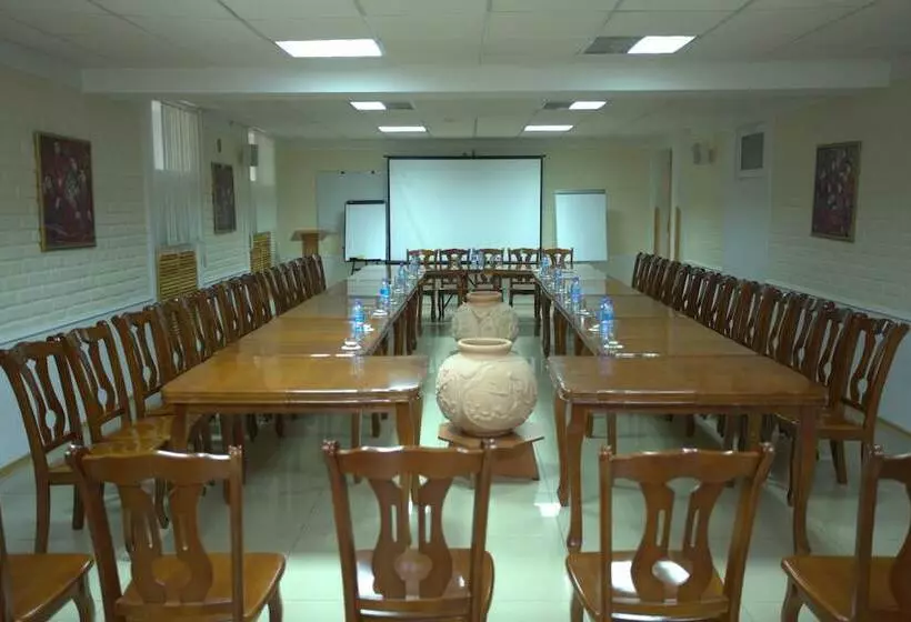 فندق Grand Samarkand Superior   B