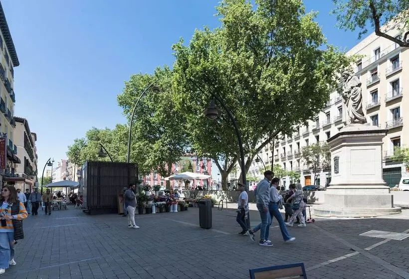 هتل Hostal Art Madrid