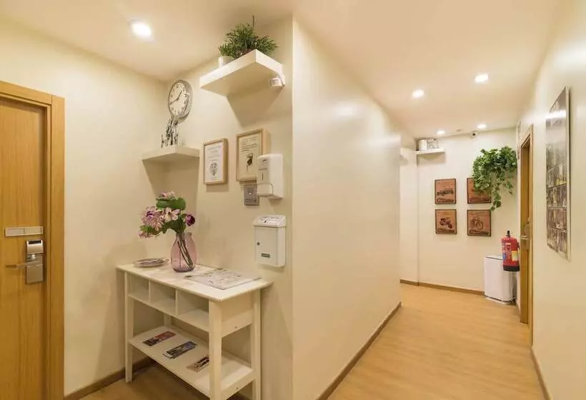 هتل Hostal Art Madrid