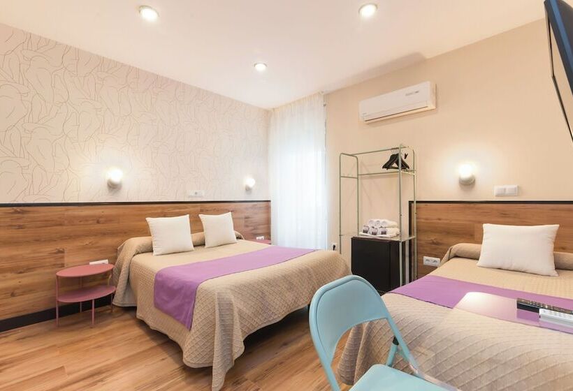 هتل Hostal Art Madrid