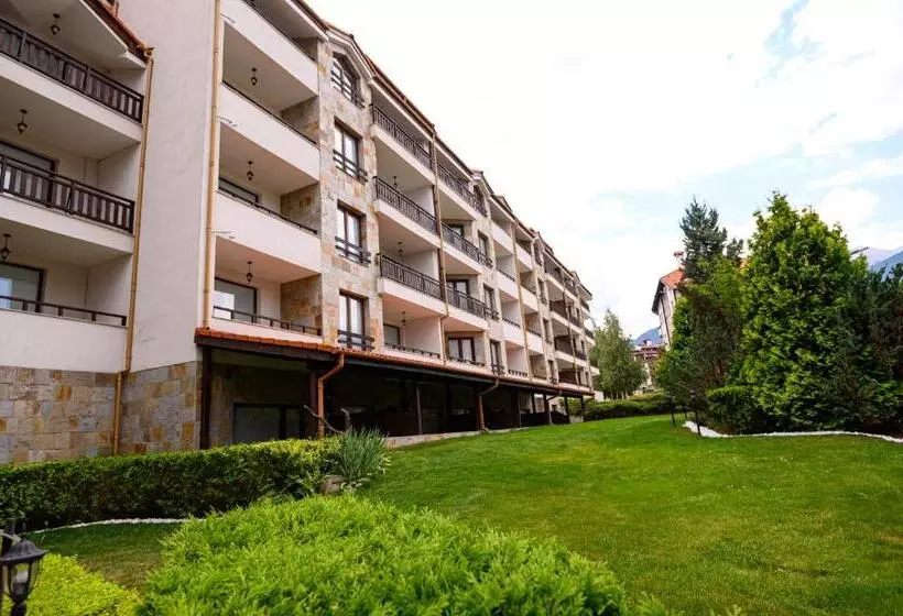 Parklands Hotel & Pool