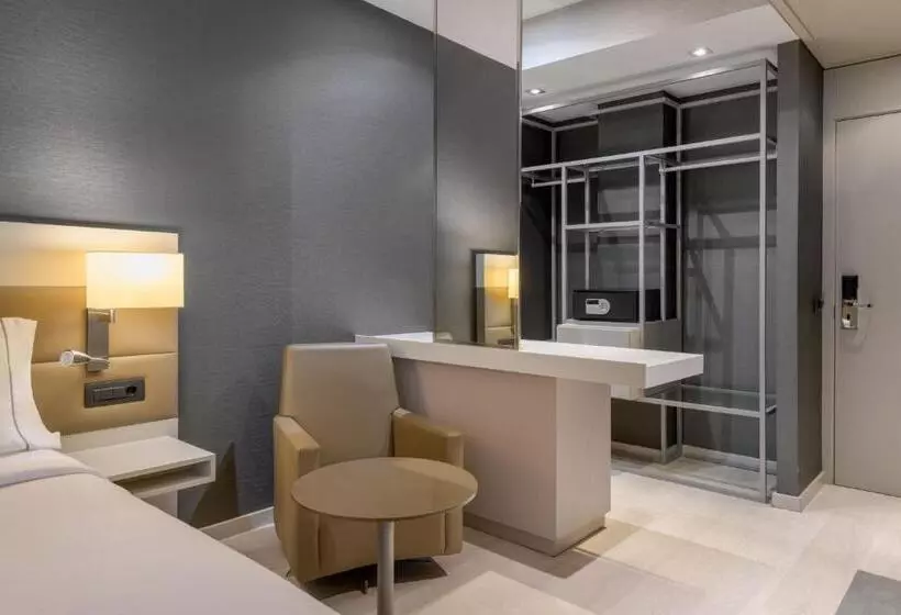 هتل SH Colón Valencia