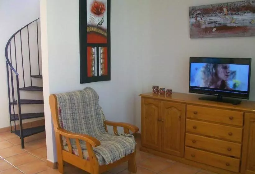 Apartamentos Par Tres Oliva Nova