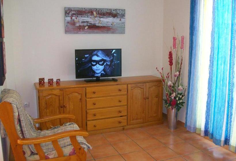 Apartamentos Par Tres   Oliva Nova