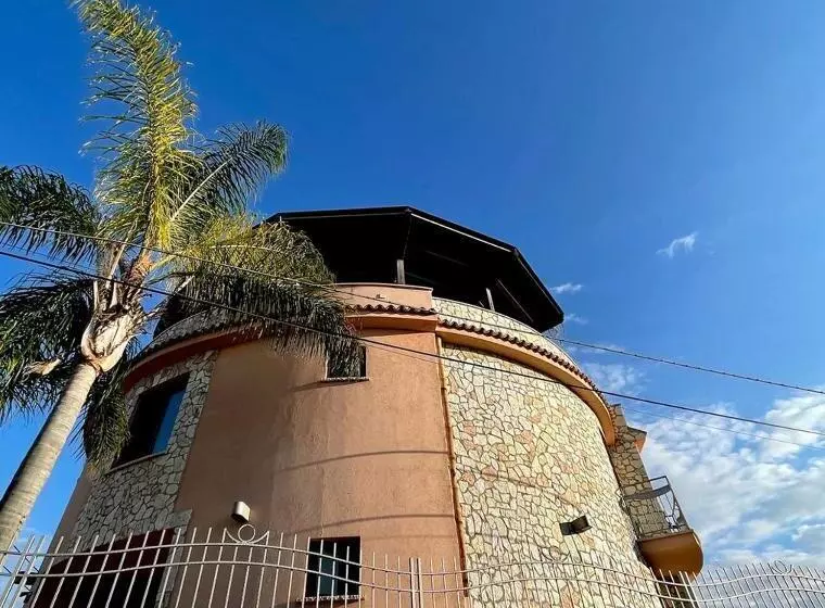 Sun Tower Beach Apartments