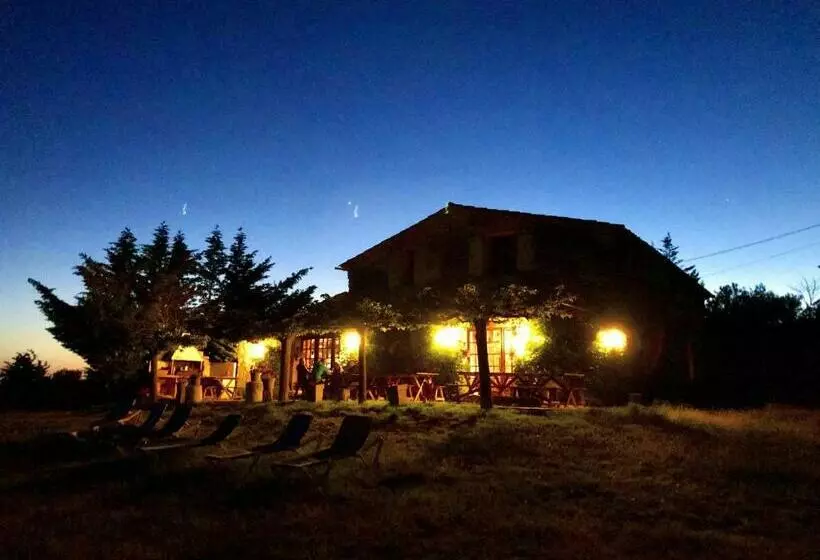 Retkeilymaja Gîte De Vénascle