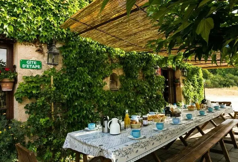 Retkeilymaja Gîte De Vénascle