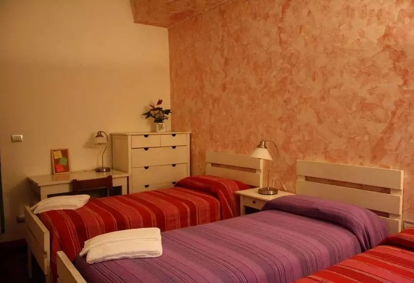 تختخواب و صبحانه Affittacamere Casa Corsi