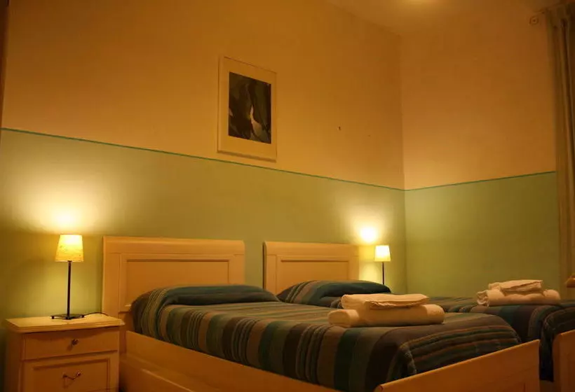 تختخواب و صبحانه Affittacamere Casa Corsi