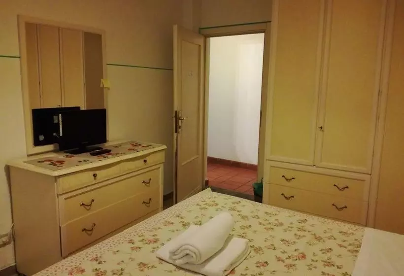 تختخواب و صبحانه Affittacamere Casa Corsi