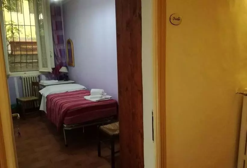 تختخواب و صبحانه Affittacamere Casa Corsi