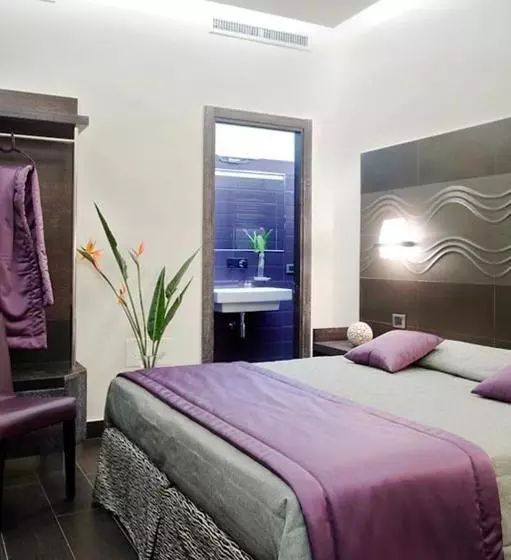 تختخواب و صبحانه Class House