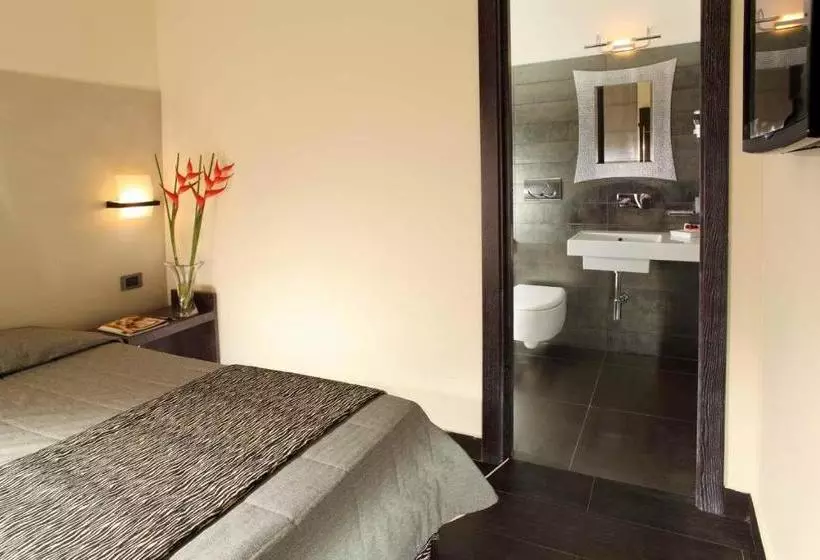 تختخواب و صبحانه Class House