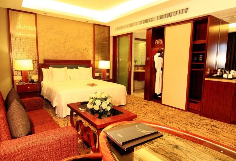 בית מלון כפרי Gloria Grand