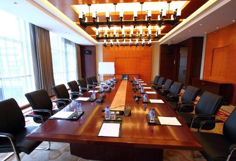 בית מלון כפרי Gloria Grand