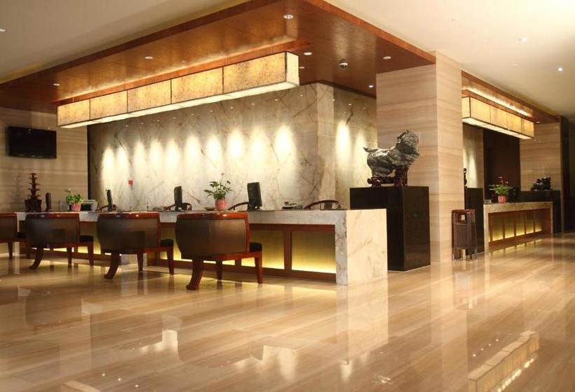 בית מלון כפרי Gloria Grand