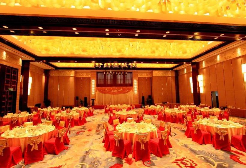 בית מלון כפרי Gloria Grand