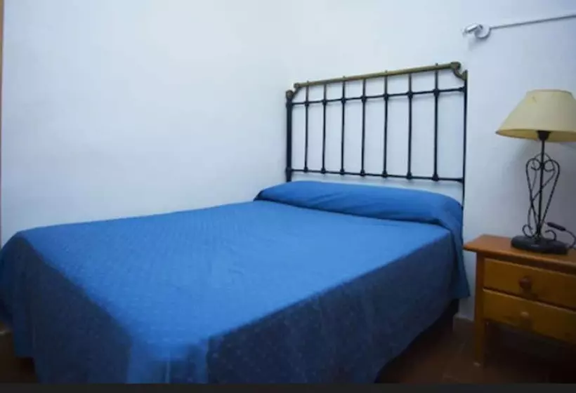 مسافرخانه Pensión Santa María La Blanca