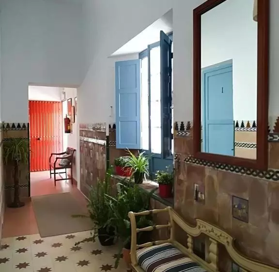 Hostel Tranvía Beach House