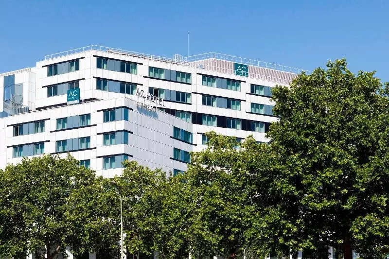 Ac Hotel Paris Porte Maillot By Marriott