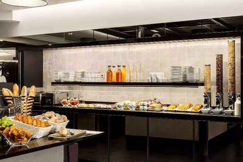 Ac Hotel Paris Porte Maillot By Marriott