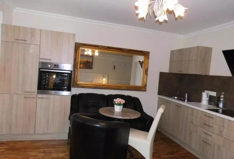 Aparthotel Guzulka & Restaurant