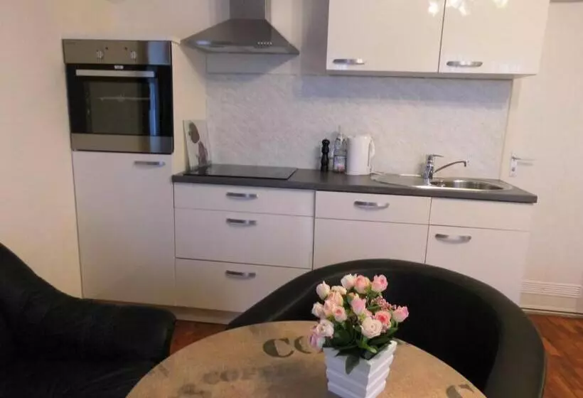 Aparthotel Guzulka & Restaurant