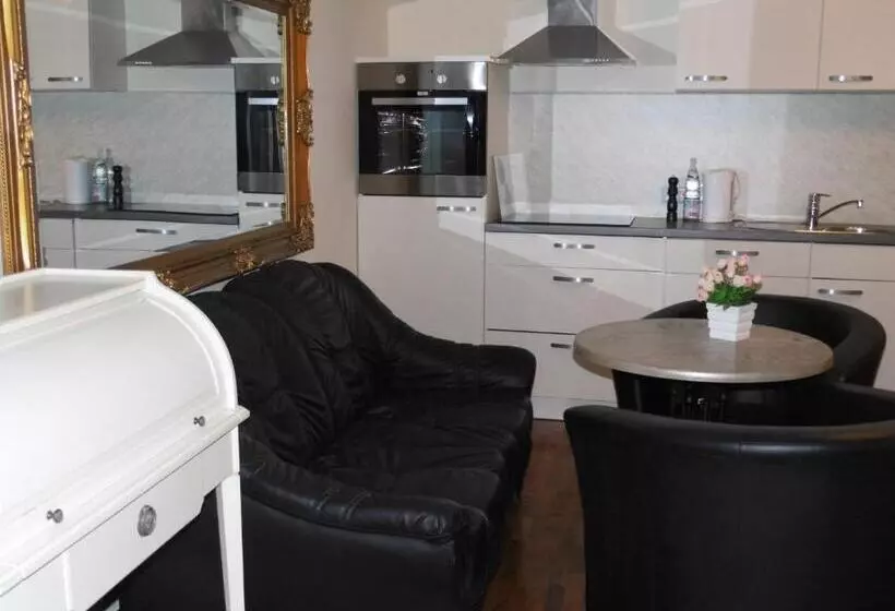 Aparthotel Guzulka & Restaurant