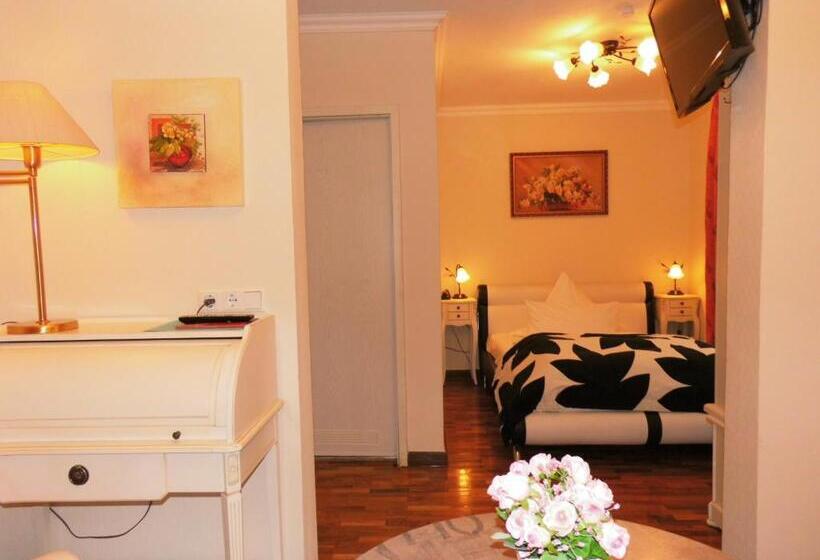 Aparthotel Guzulka & Restaurant