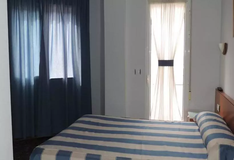 Hotel Costa San Antonio