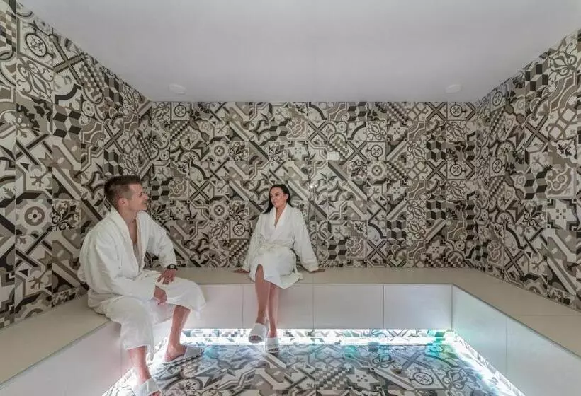 Hedera   Maslinica Hotels & Resorts