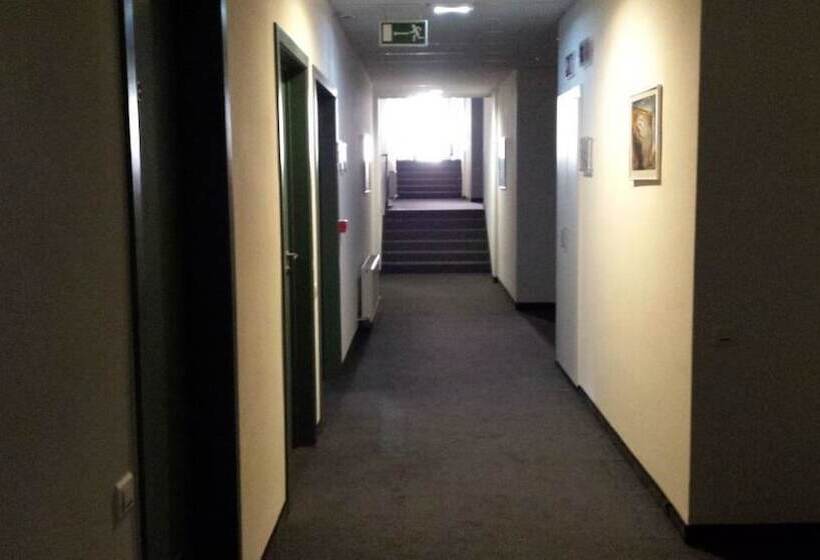 Hobbit Hotel Zaventem